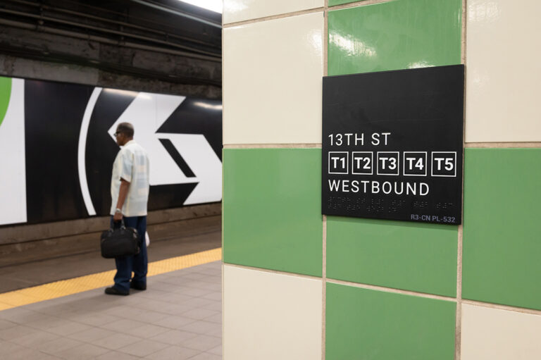 SEPTA emtro handheld kk137