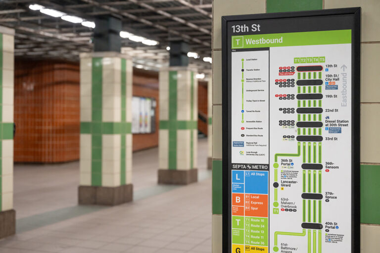 SEPTA emtro handheld kk147